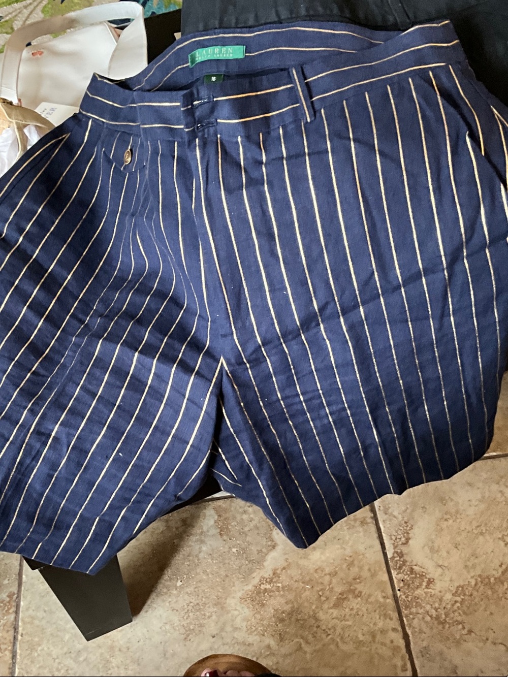 RALPH LAURIN SHORTS